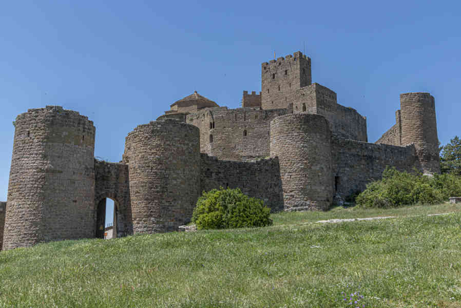Huesca - Loarre - castillo de Loarre 11.jpg